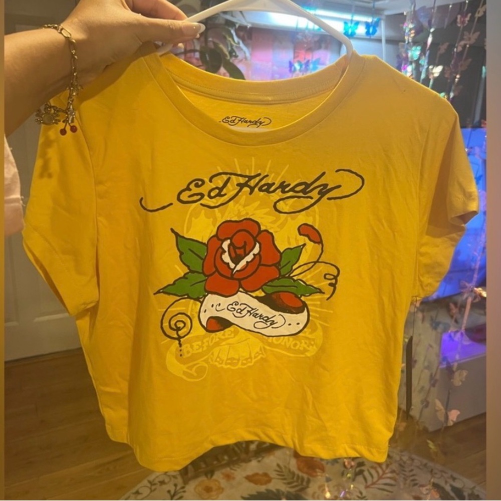 Y2K Ed Hardy Yellow Cropped Baby Tee with Black Tiger Graphic Size XL